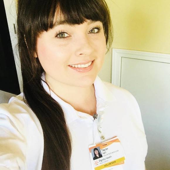 Meet your Posher, Taylor - Picture 1 of 1